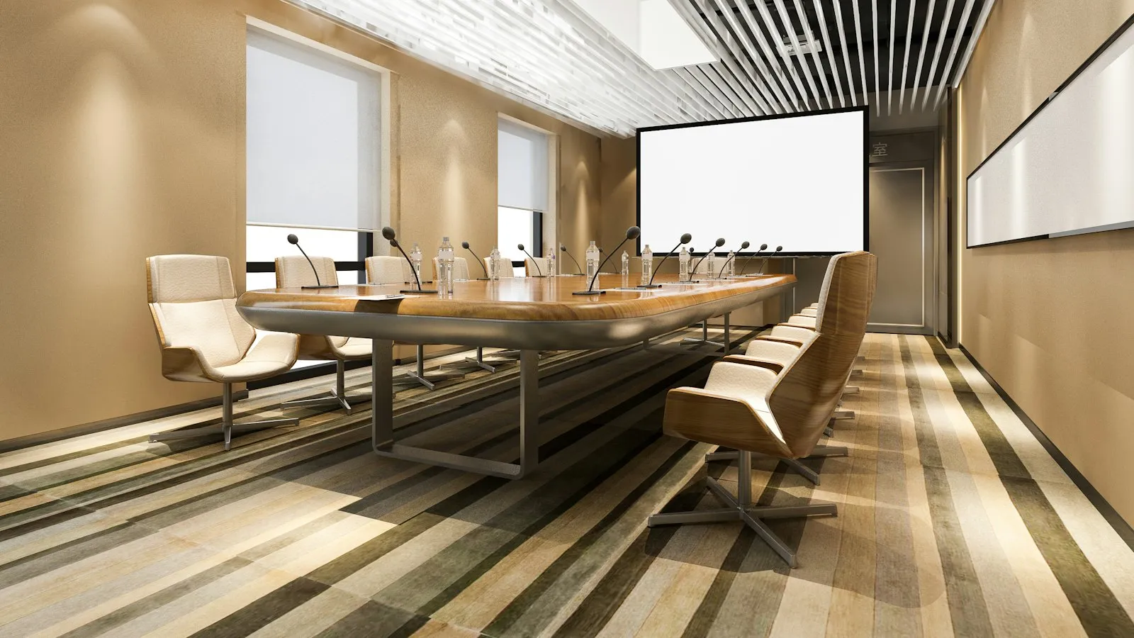 Sala de consejo vacía con una larga mesa de madera, sillones de piel clara y una pantalla de proyección en blanco